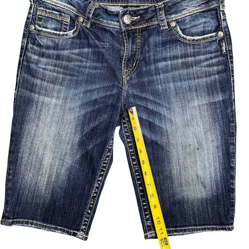 Silver Jeans Co Suki Mid Rise Curvy Bermuda Denim Shorts Dark Wash W31 L11